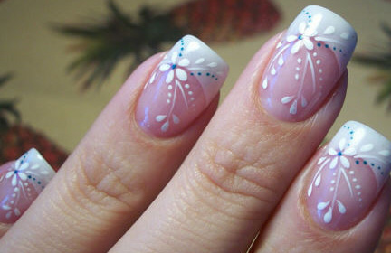 Unhas Francesinhas